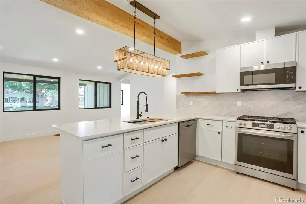620 E Grand Avenue Englewood CO 80113