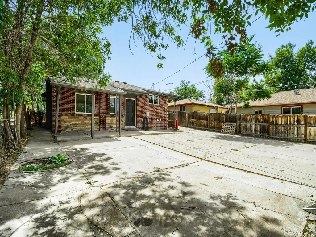 1635 W Florida Avenue Denver CO 80223