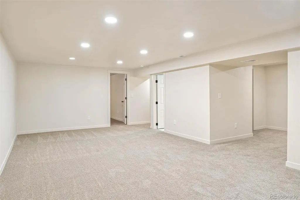 47 Zenobia Street Denver CO 80219