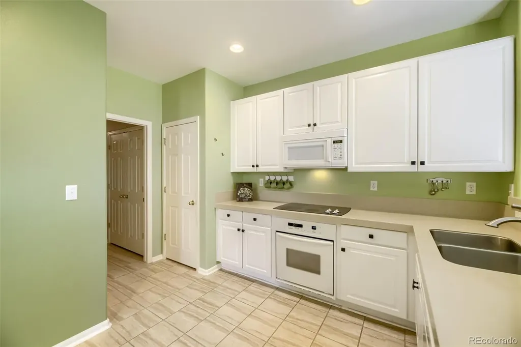 7594 Pineridge Trail Castle Rock CO 80108