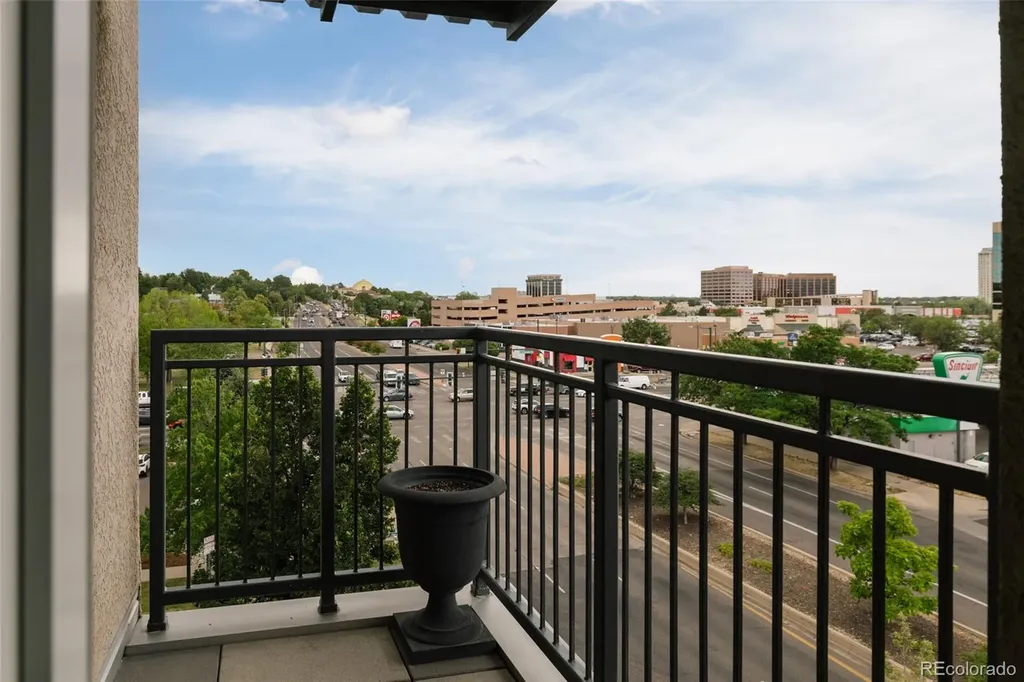 275 S Harrison Street Denver CO 80209