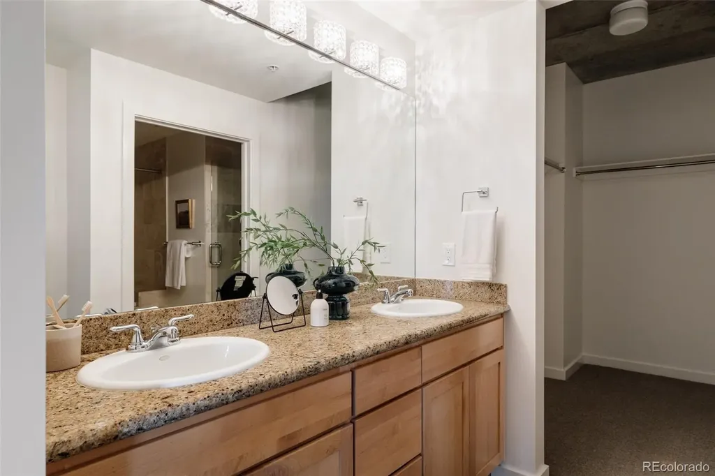 275 S Harrison Street Denver CO 80209