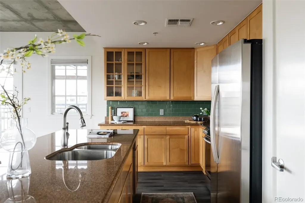 275 S Harrison Street Denver CO 80209
