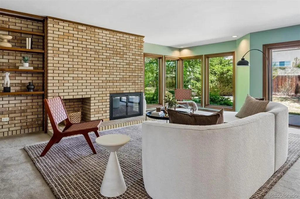 7715 S Forest Street Centennial CO 80122