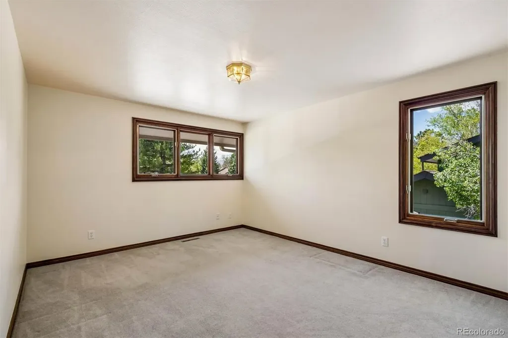 7715 S Forest Street Centennial CO 80122