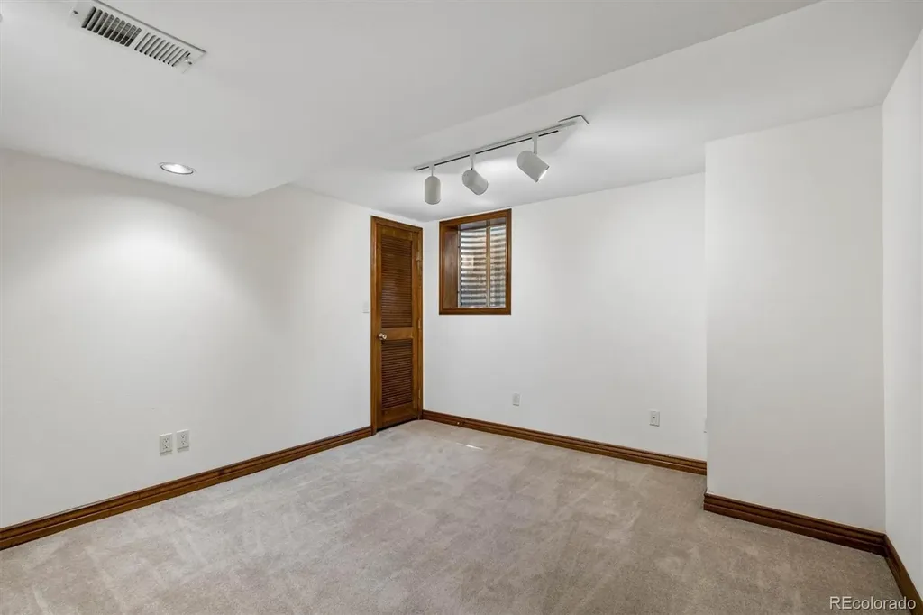 7715 S Forest Street Centennial CO 80122