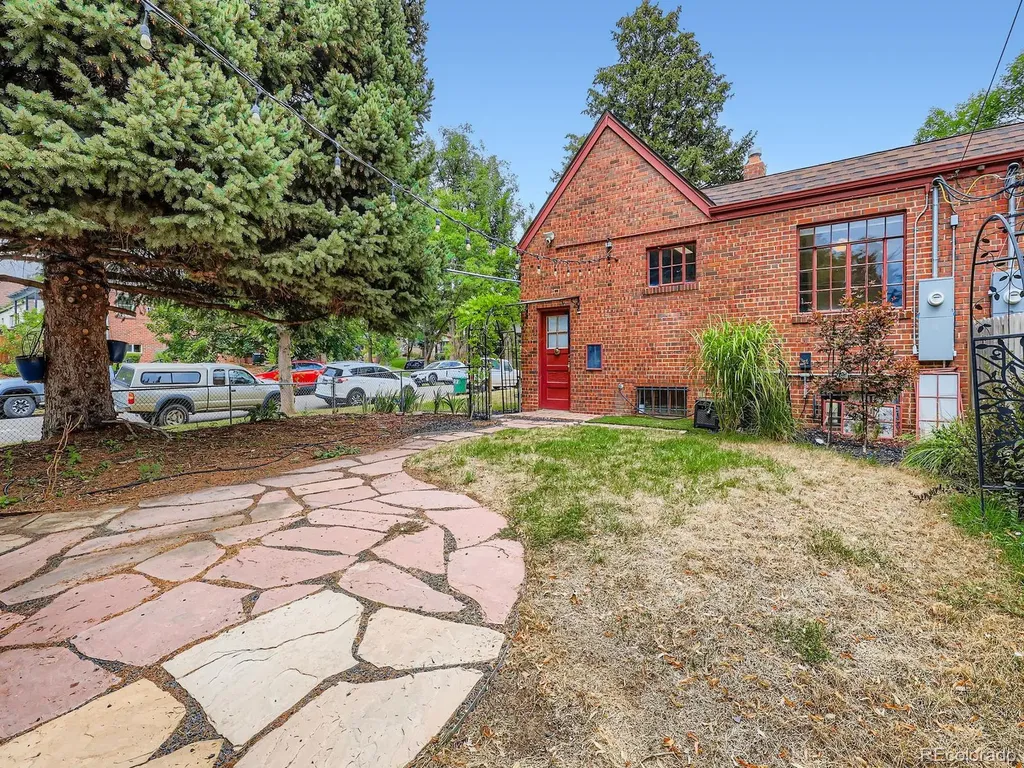 5638 E 16th Avenue Denver CO 80220