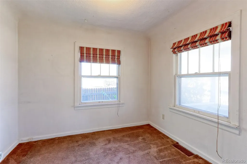 4985 Green Court Denver CO 80221