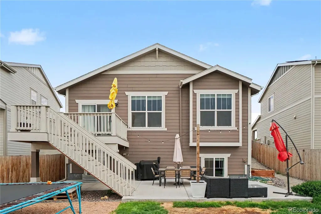 892 Crestone Street Johnstown CO 80534