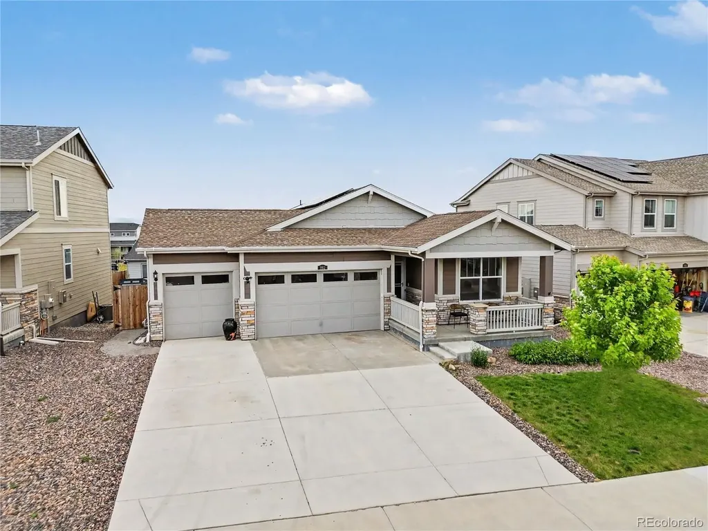892 Crestone Street Johnstown CO 80534
