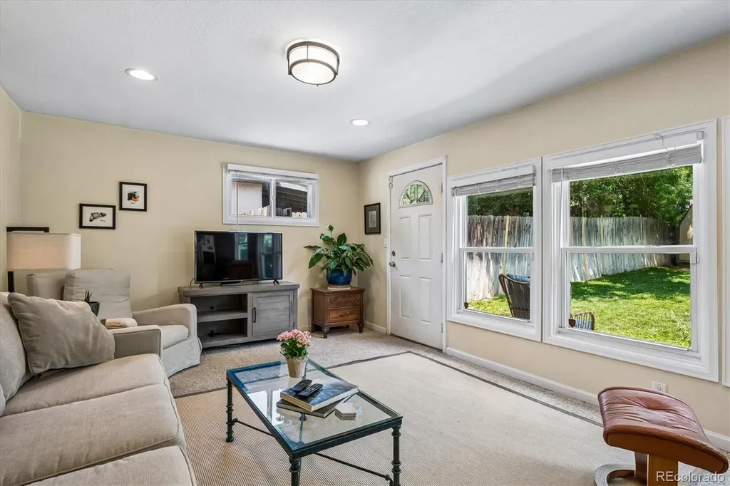 3148 S Lincoln Street Englewood CO 80113