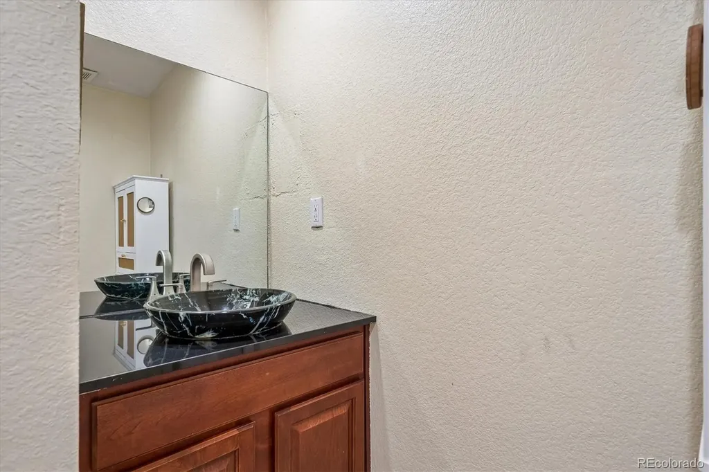 3148 S Lincoln Street Englewood CO 80113