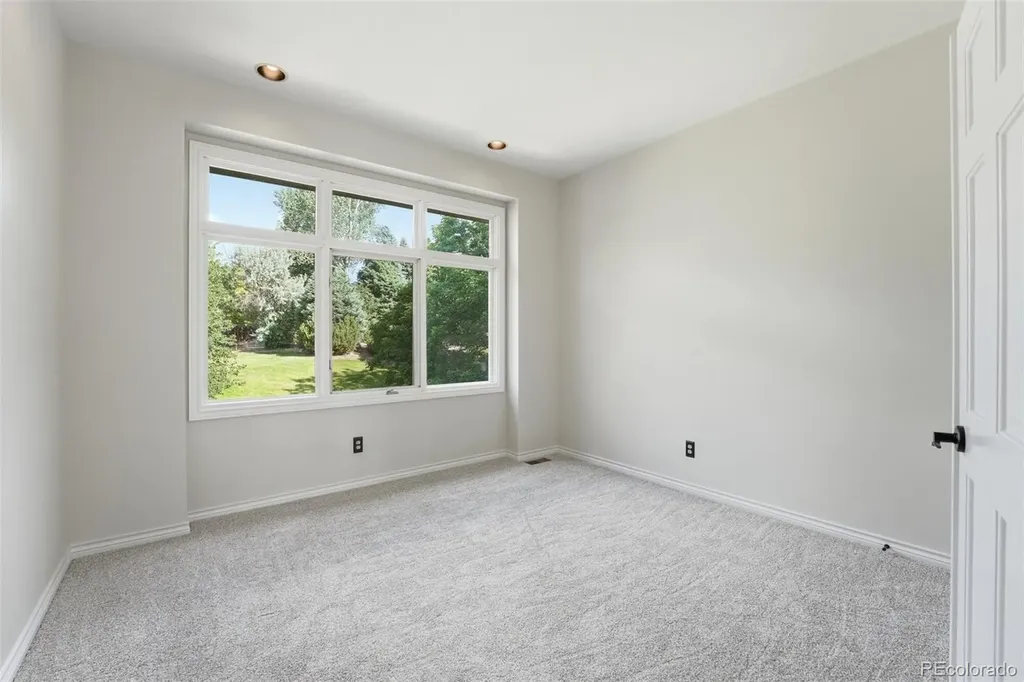 1934 S Parfet Drive Lakewood CO 80227