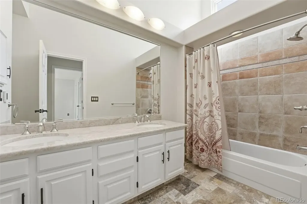 1934 S Parfet Drive Lakewood CO 80227