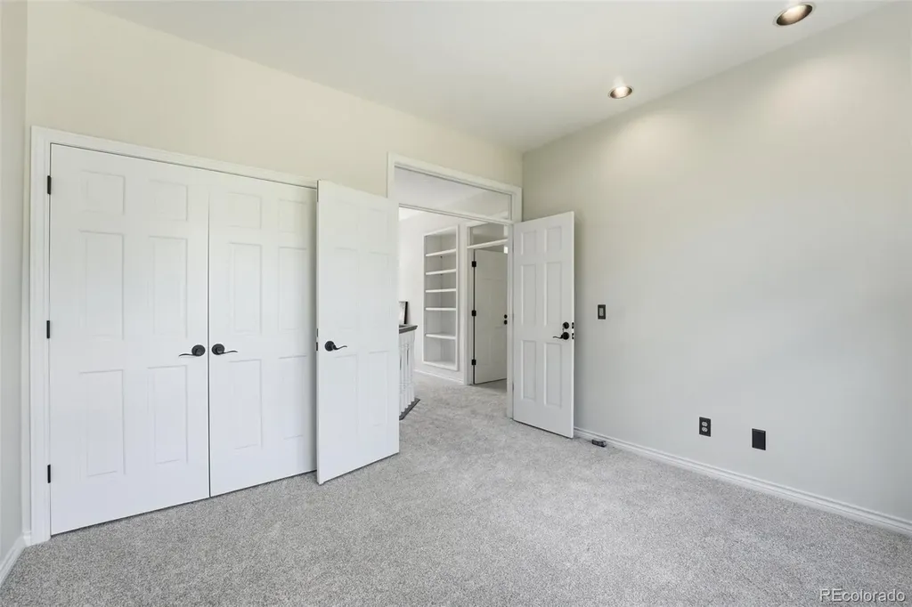 1934 S Parfet Drive Lakewood CO 80227