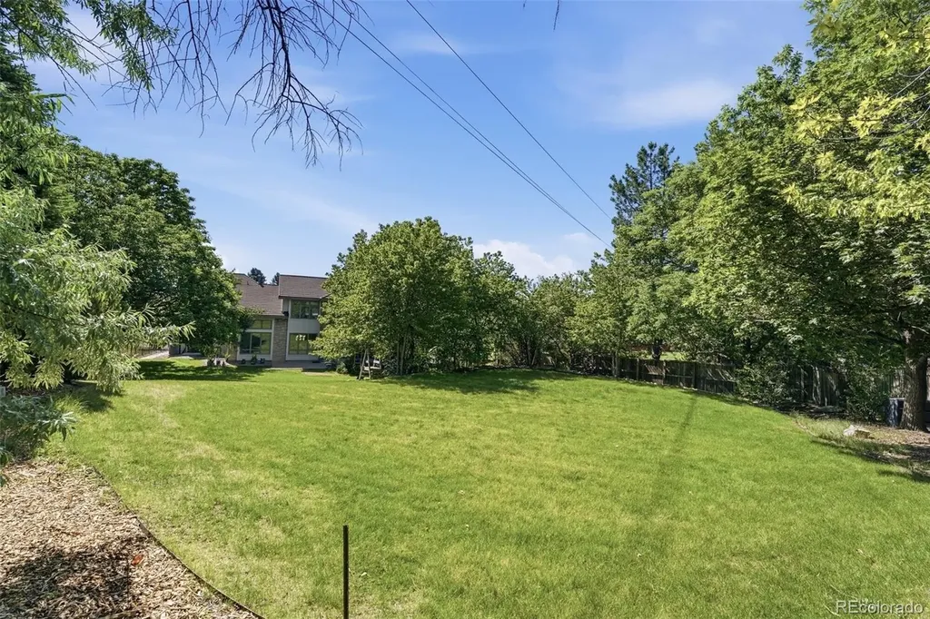 1934 S Parfet Drive Lakewood CO 80227
