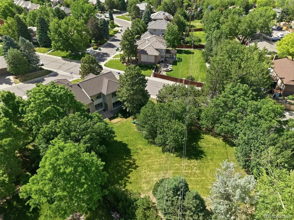 1934 S Parfet Drive Lakewood CO 80227