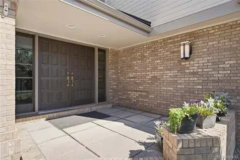 1934 S Parfet Drive Lakewood CO 80227