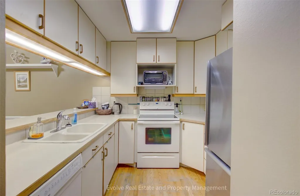 14196 E Radcliff Circle Aurora CO 80015