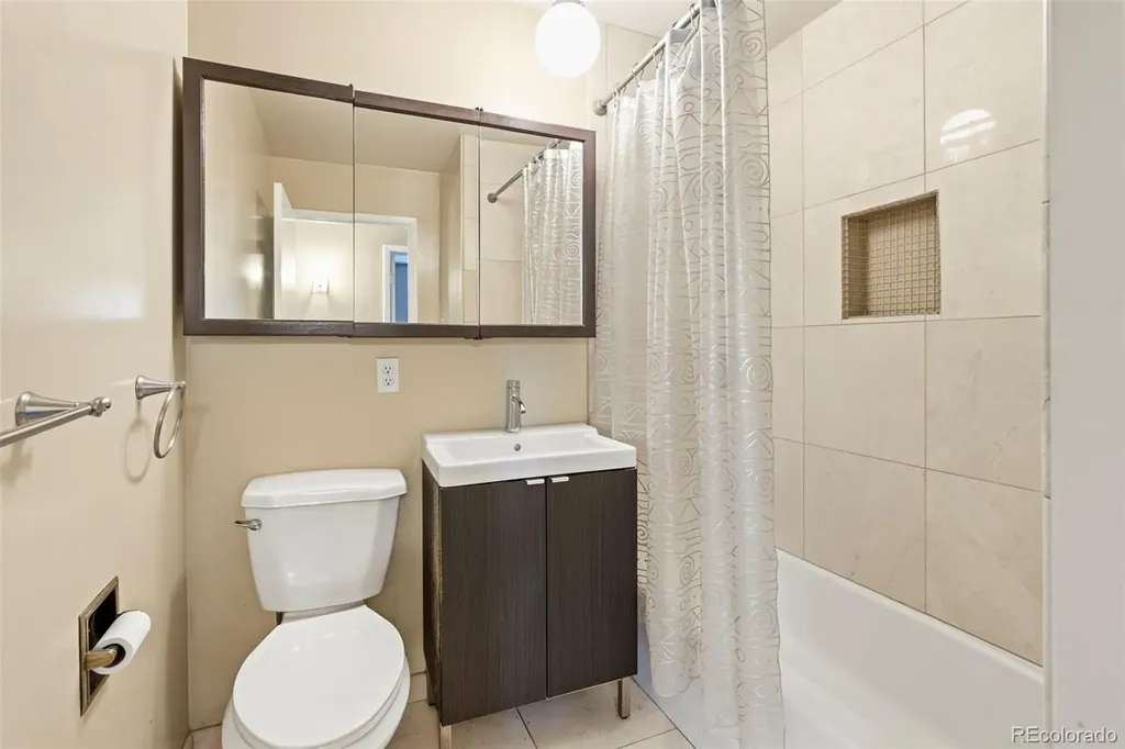 2670 S Norman Court Denver CO 80224