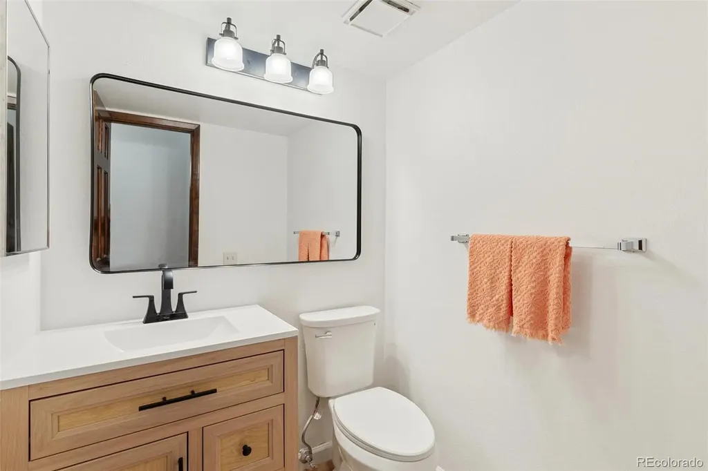 2793 W Long Drive Littleton CO 80120