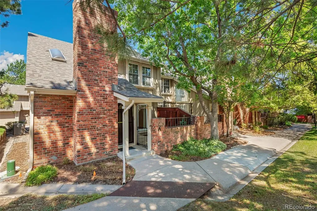 2793 W Long Drive Littleton CO 80120