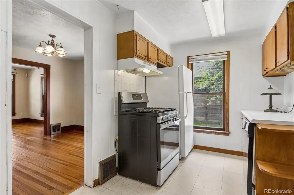2111 S Grant Street Denver CO 80210