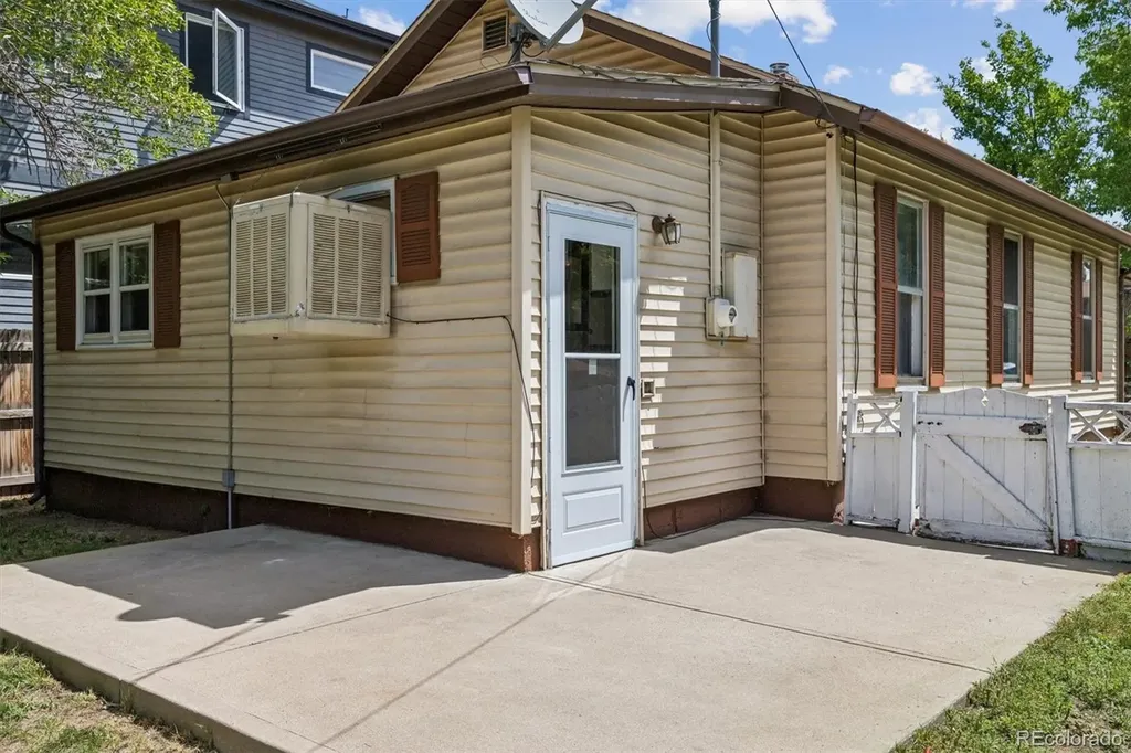 2111 S Grant Street Denver CO 80210