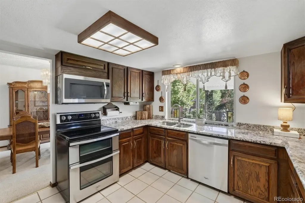 9245 W 83rd Place Arvada CO 80005
