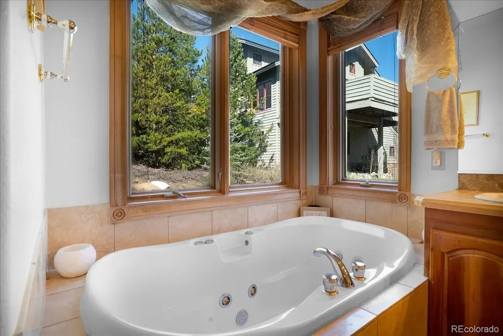 1871 Peregrine Lane Silverthorne CO 80498