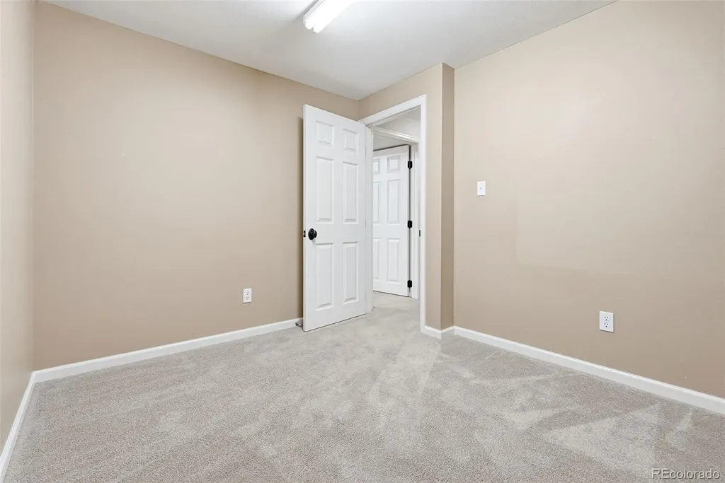 6950 E Briarwood Drive Centennial CO 80112