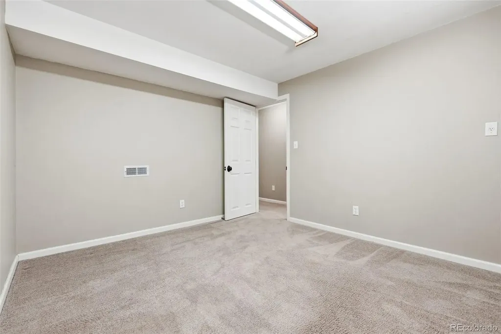 6950 E Briarwood Drive Centennial CO 80112