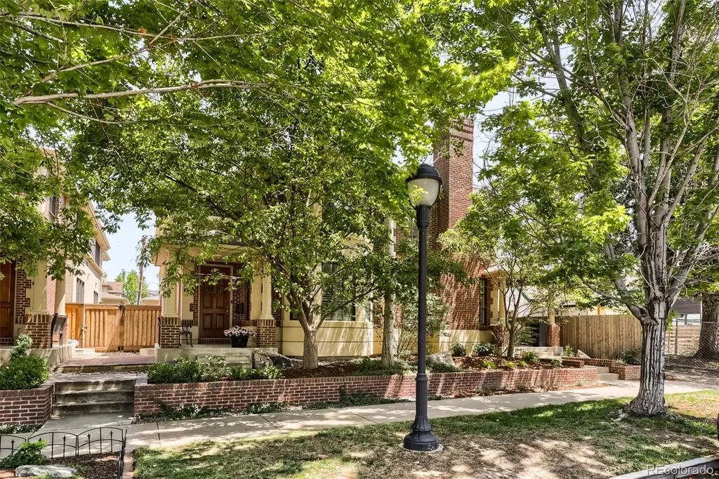 10 S Madison Street Denver CO 80209