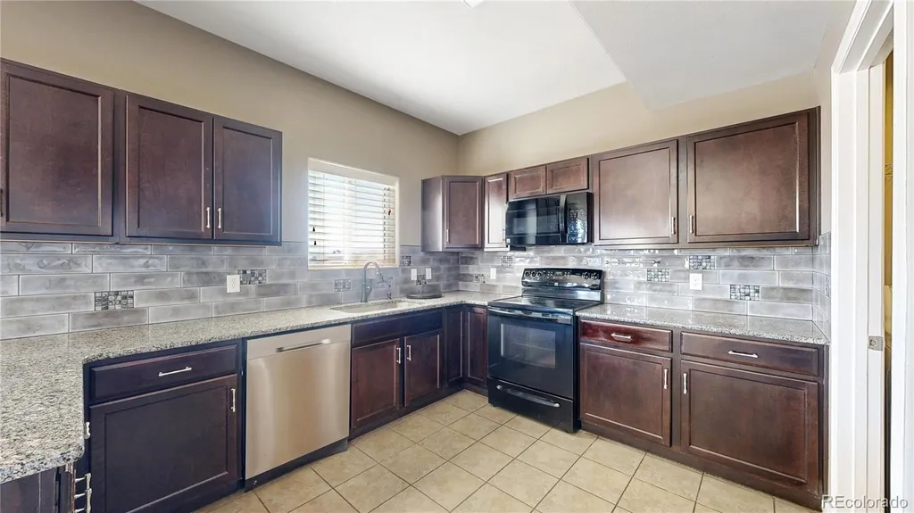 980 W El Nido Pueblo CO 81007
