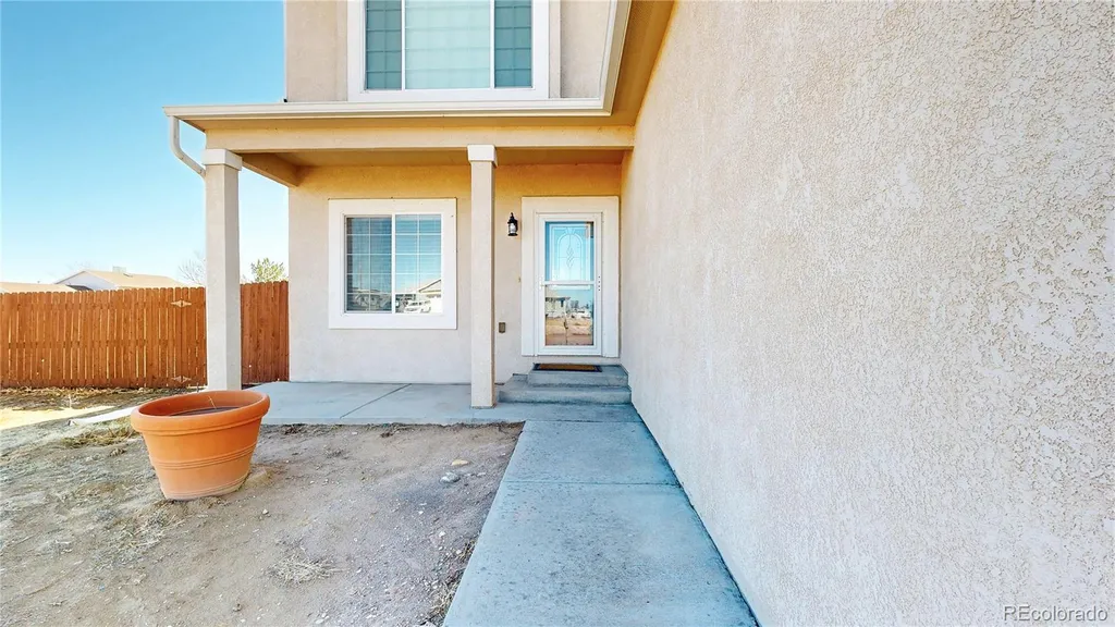 980 W El Nido Pueblo CO 81007
