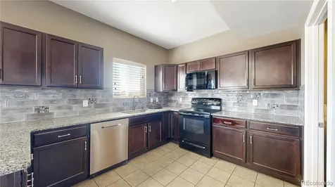 980 W El Nido Pueblo CO 81007