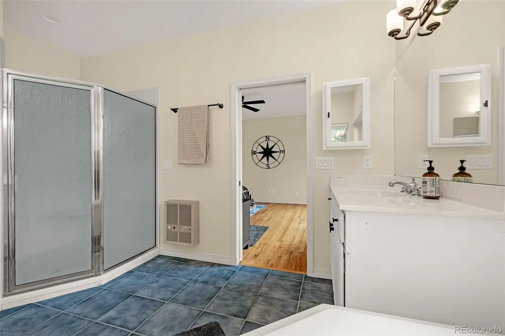 25 Leaming Road Colorado Springs CO 80906