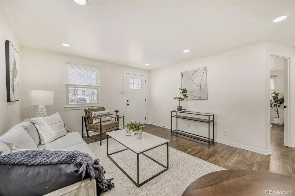 6910 Reno Drive Arvada CO 80002