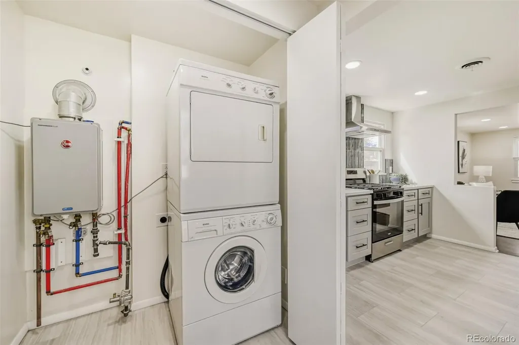 6910 Reno Drive Arvada CO 80002
