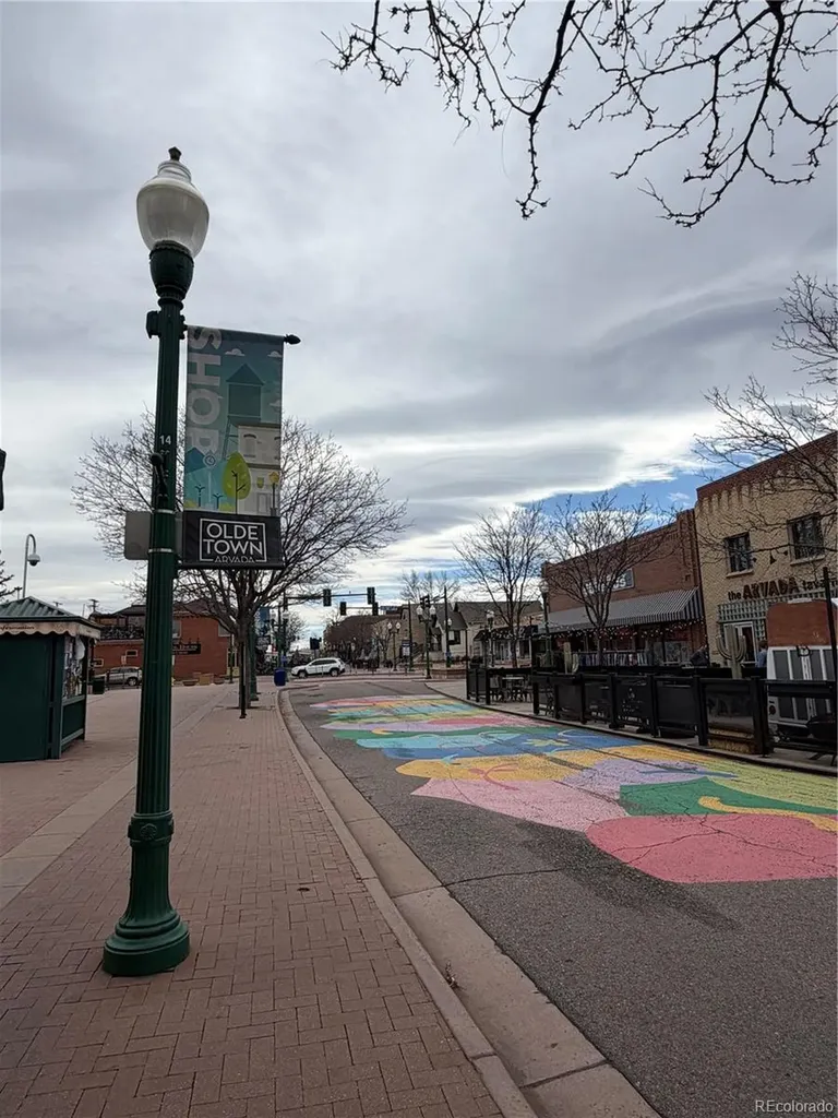 6910 Reno Drive Arvada CO 80002