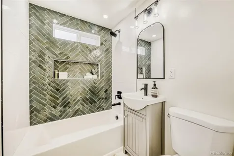 6910 Reno Drive Arvada CO 80002