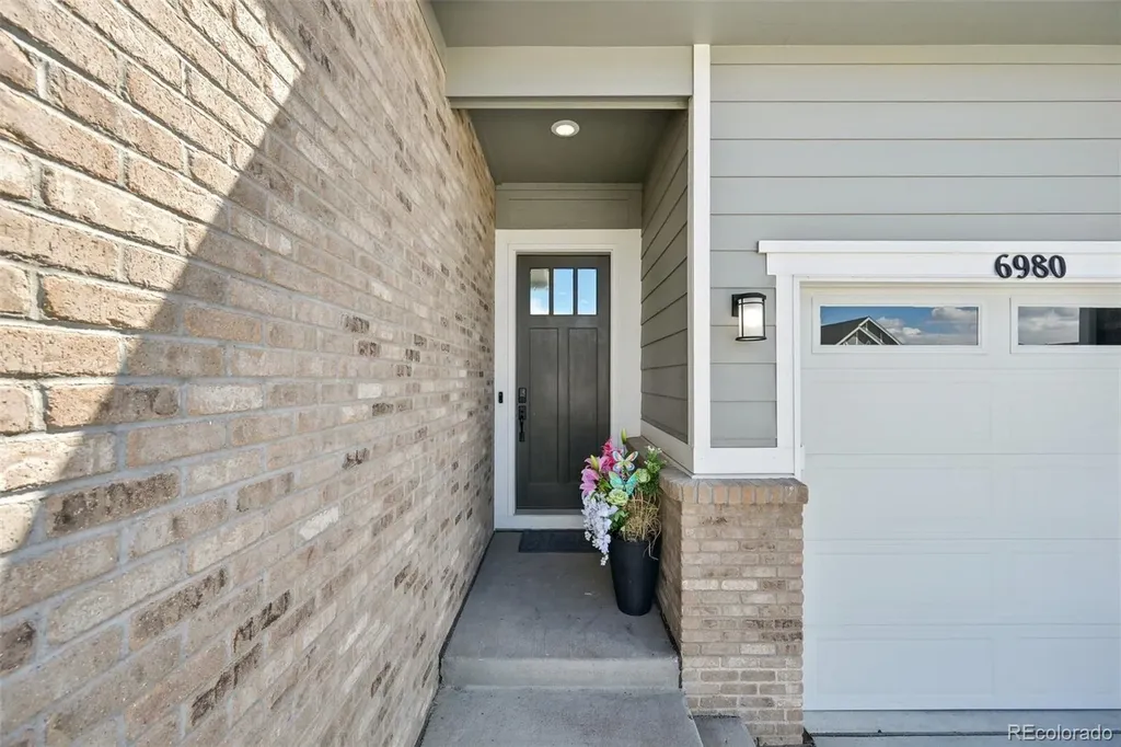 6980 S Yantley Court Aurora CO 80016