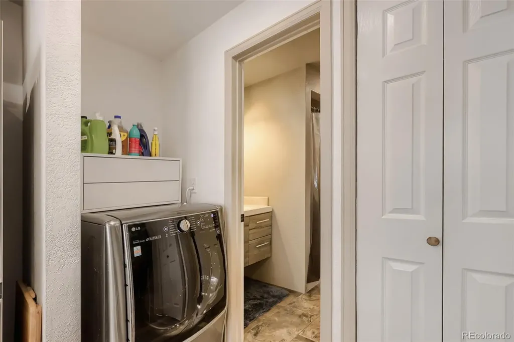 364 S Ironton Street Aurora CO 80012
