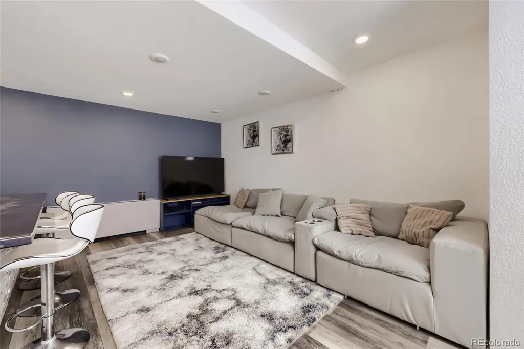 364 S Ironton Street Aurora CO 80012