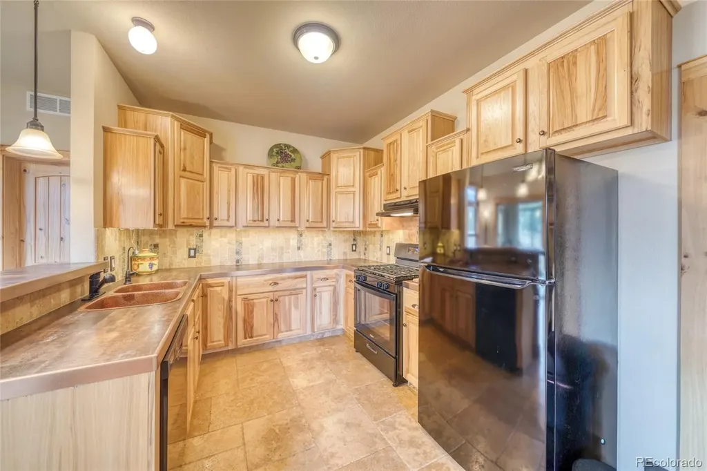 455 Hamilton Creek Road Coaldale CO 81222