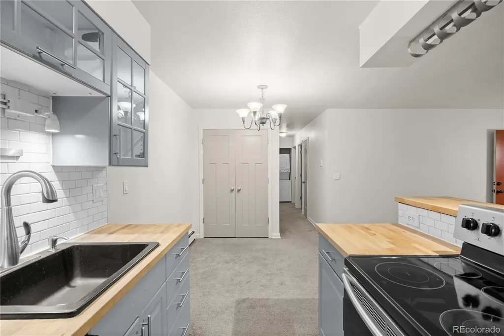695 Manhattan Drive Boulder CO 80303