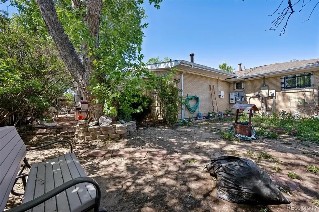 5014 Scranton Court Denver CO 80239