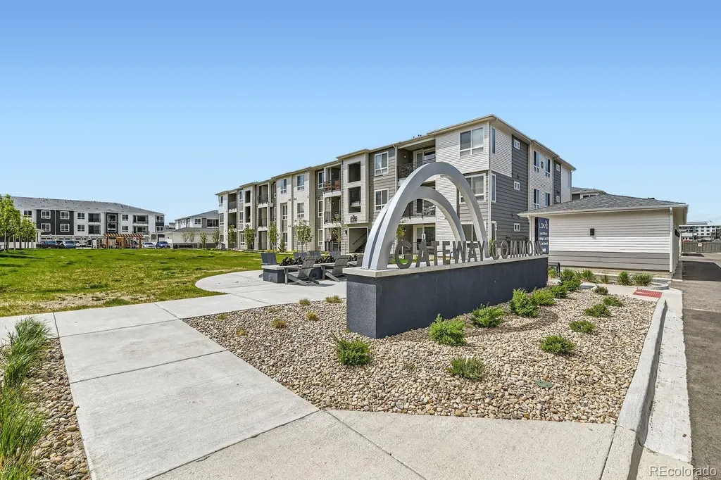 6153 N Ceylon Street Denver CO 80249