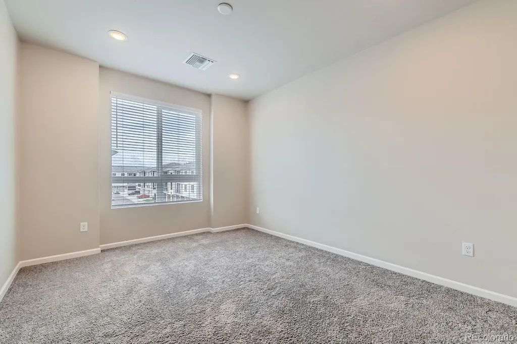 6153 N Ceylon Street Denver CO 80249