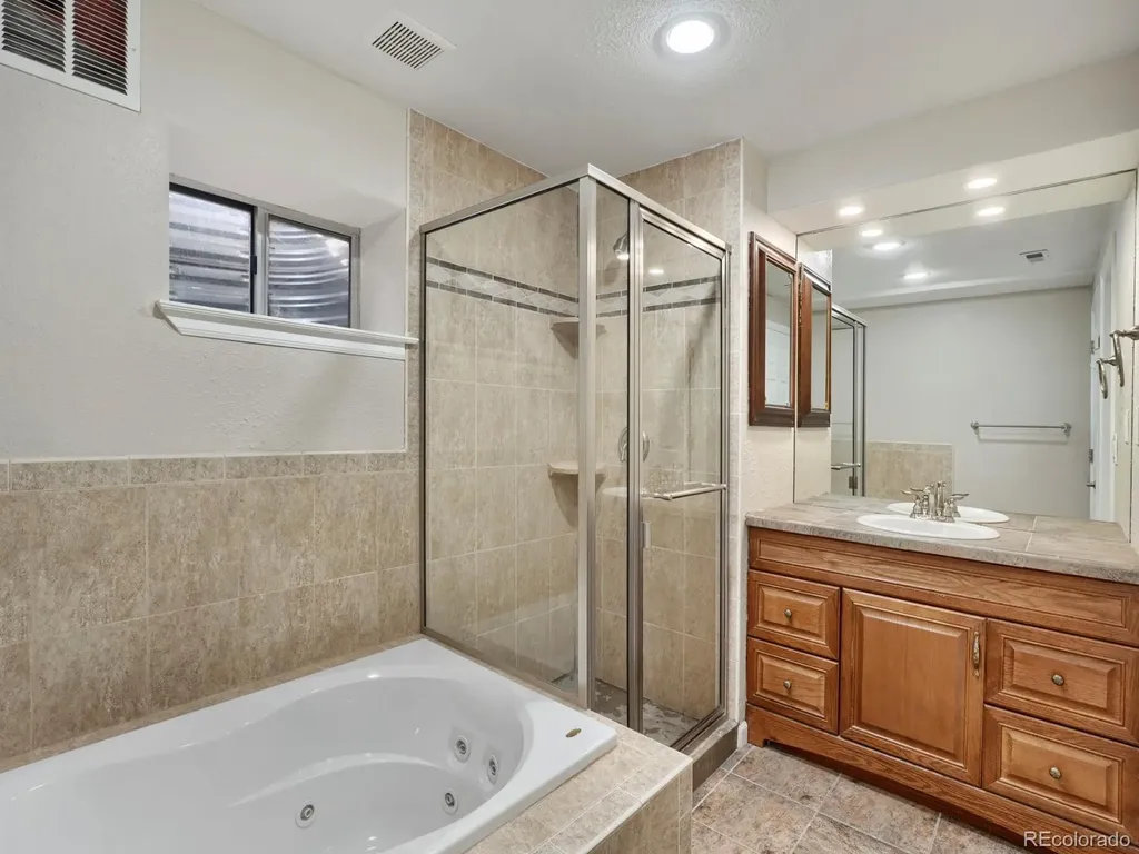 2238 S Waco Court Aurora CO 80013